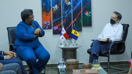 Panamá y Barbados hablan de la crisis climática y de mecanismos para afrontarla