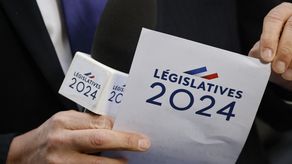 La victoria de la izquierda empuja a Francia a la incertidumbre