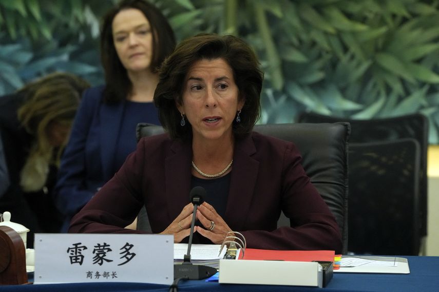 Secretaria de Comercio de EEUU inicia visita a China