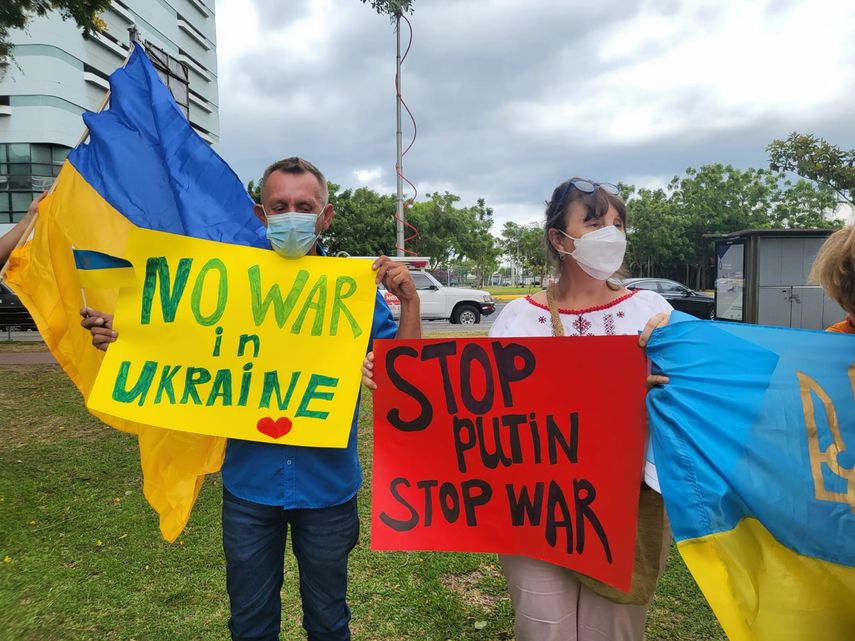 Residentes de Ucrania en Panamá piden cerrar paso a buques rusos por el Canal