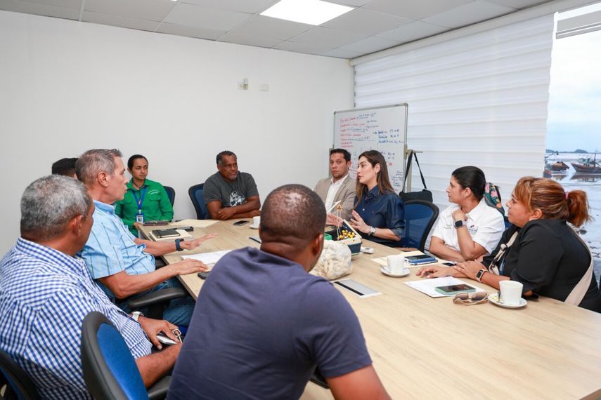 Empresa panameña exporta 750 toneladas de harina y aceite de pescado a Dinamarca