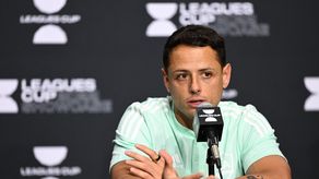 Chicharito Hernández regresa al fútbol mexicano con Chivas de Guadalajara