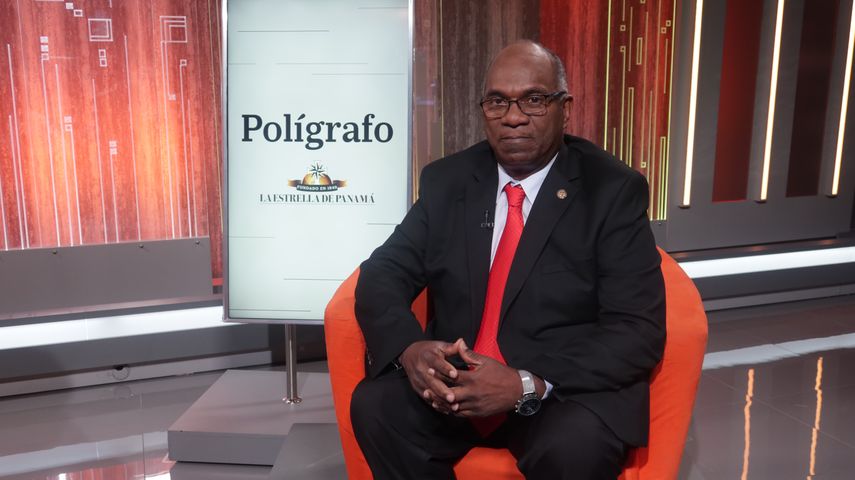 Cristóbal Batista: Menores en desfiles patrios serán identificados con cintillos