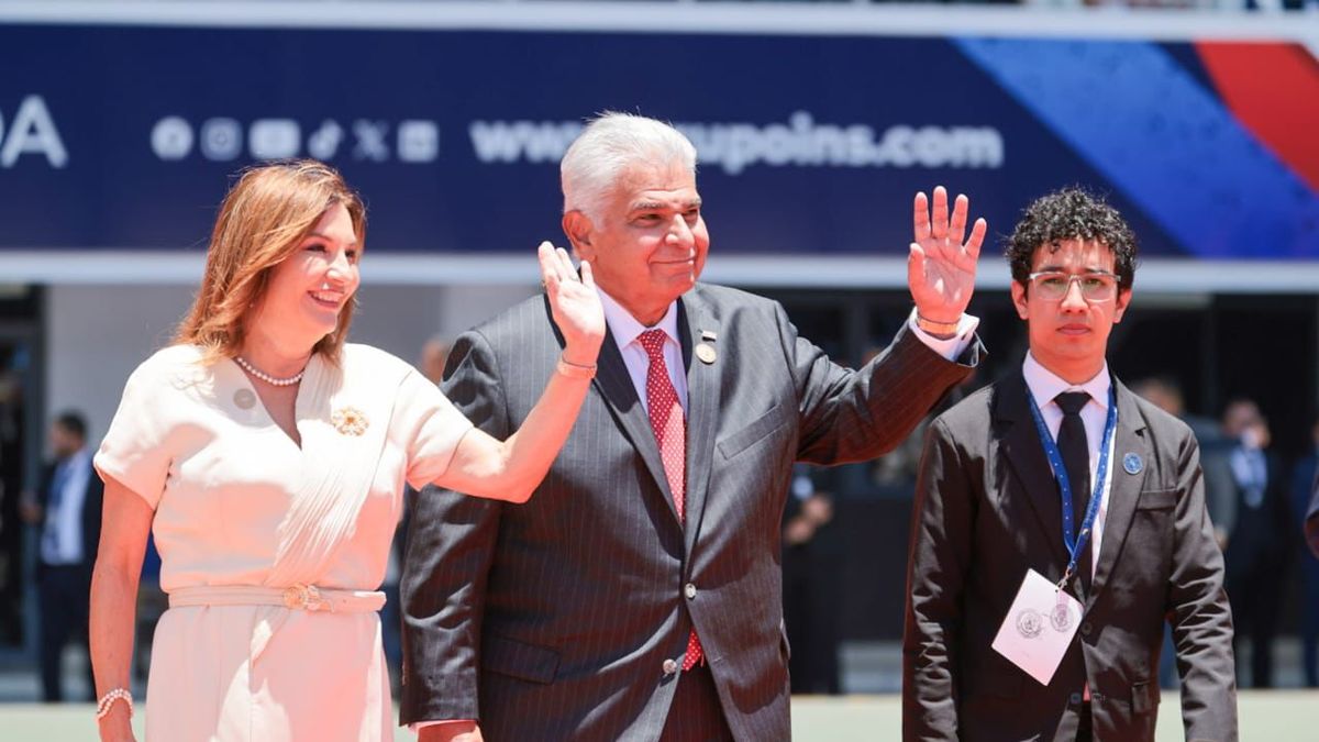El presidente de Panamá, José Raúl Mulino y su esposa. El presidente de Panamá, José Raúl Mulino y su esposa.