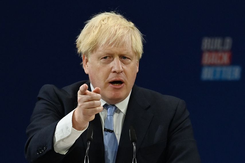 Johnson defiende reactivación y mejores salarios tras Brexit