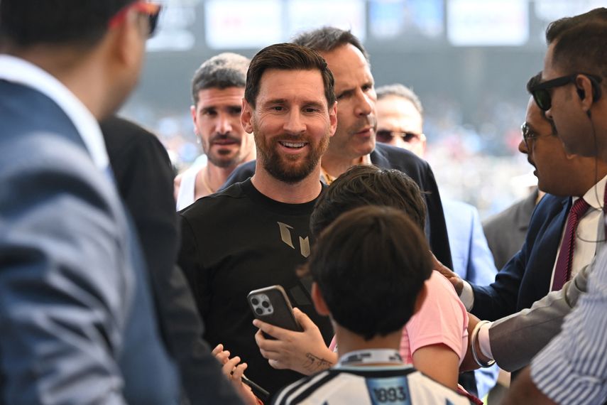 La visita de Lionel Messi a un estadio de Calcuta