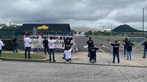 Comité de Pacientes Recuperados de COVID-19 realizaron oración por las víctimas