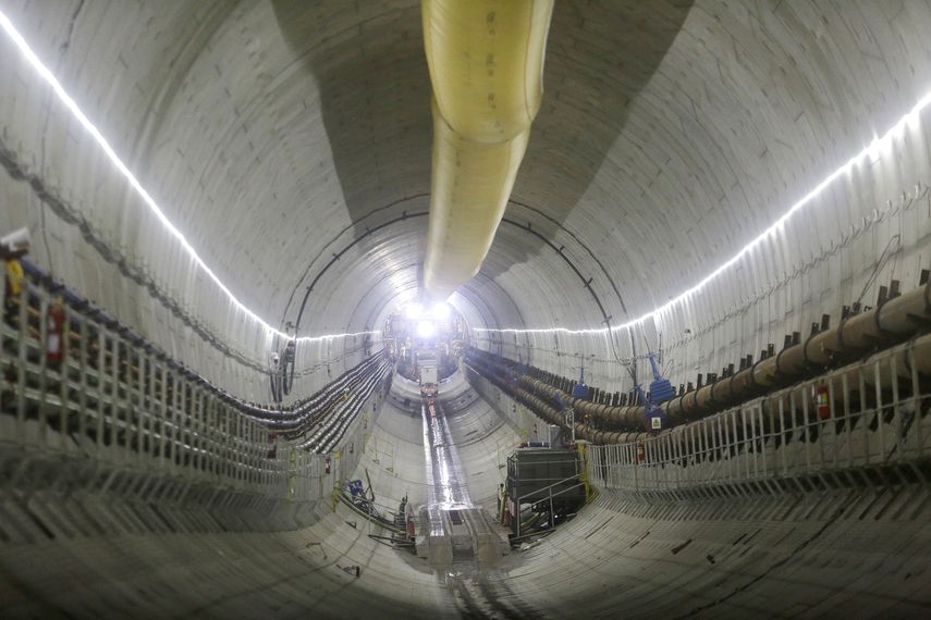 Túnel bajo el Canal de Panamá para la Línea 3 del metro con 45% de avance