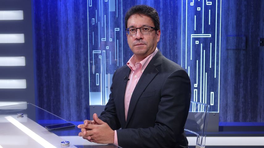 Carlos Barsallo se postula para el cargo de contralor de la República. Carlos Barsallo se postula para el cargo de contralor de la República.