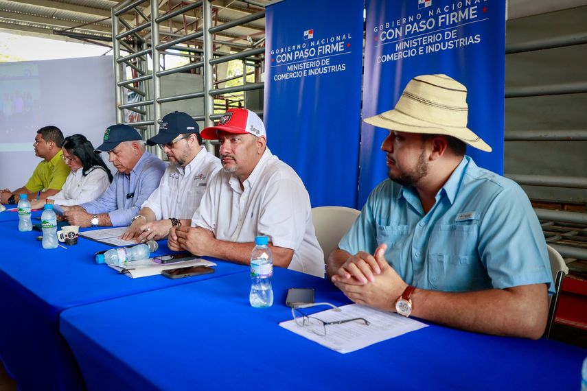 Avanza gira nacional por el Mercosur entre el gobierno y sector productor