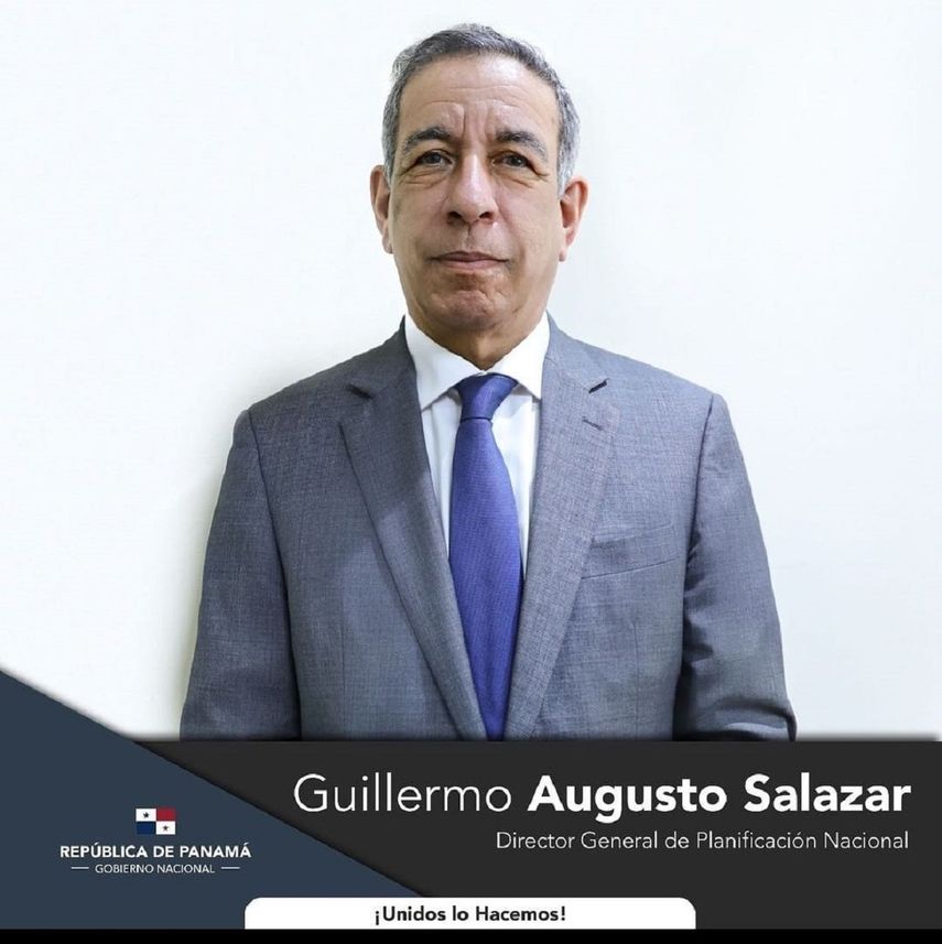 Guillermo Augusto Salazar, como director del Instituto de Planificación para el Desarrollo -adscrito al Ministerio de Economía y Finanzas-.