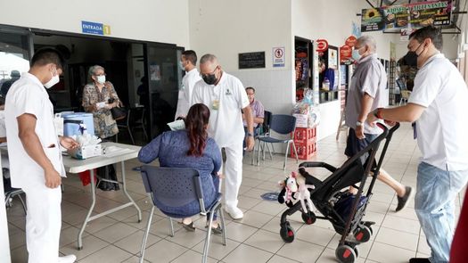 En la actividad organizada por el Municipio de David se aplicaron vacunas tanto niños como adultos en horario de 8 de la mañana a 1 de la tarde.