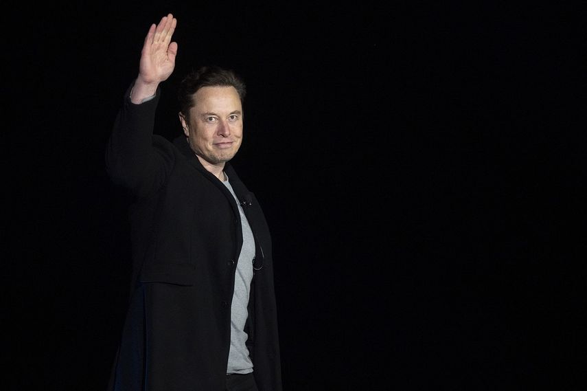 Twitter y Musk se enfrentan en la lucha por la red social