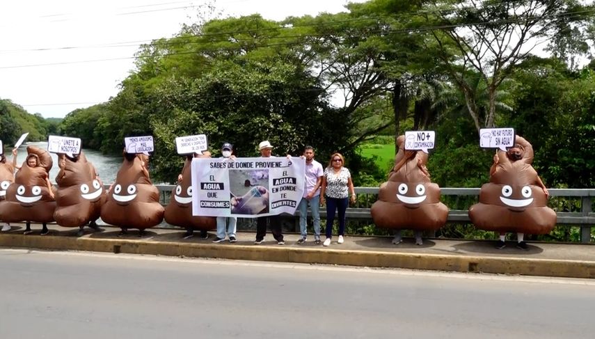 Los activistas indicaron que la contaminación en estos ríos en Chiriquí sobrepasa los límites permitidos por ley.
