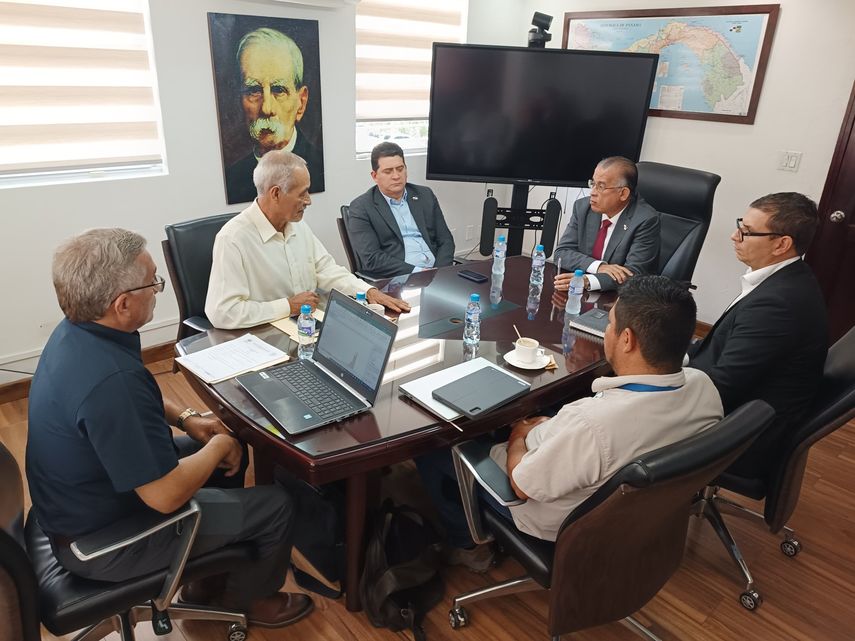 COPEG y MIDA fortalecen acciones para hacerle frente al gusano barrenador