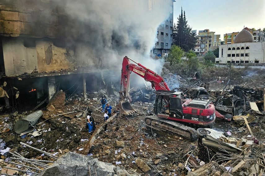 Intensos bombardeos israelíes en bastiones de Hezbolá en Líbano