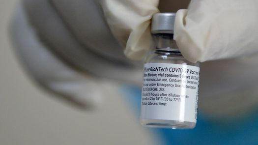 Pfizer: vacuna anticovid en niños supera el 90% de eficacia