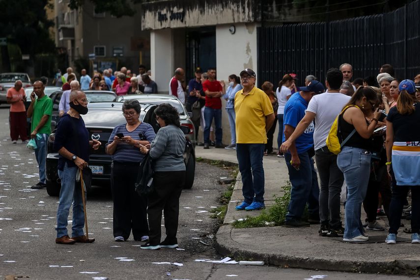 Venezuela: masiva asistencia en primarias de la oposición