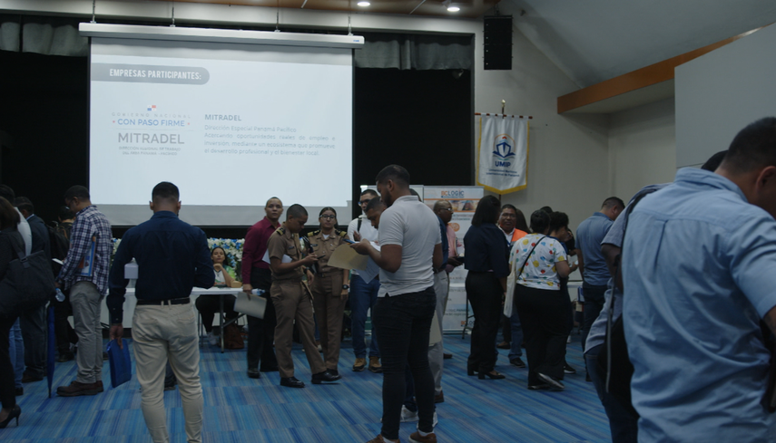 Universidad Marítima realizó Expo Empleo con la participación de 24 empresas