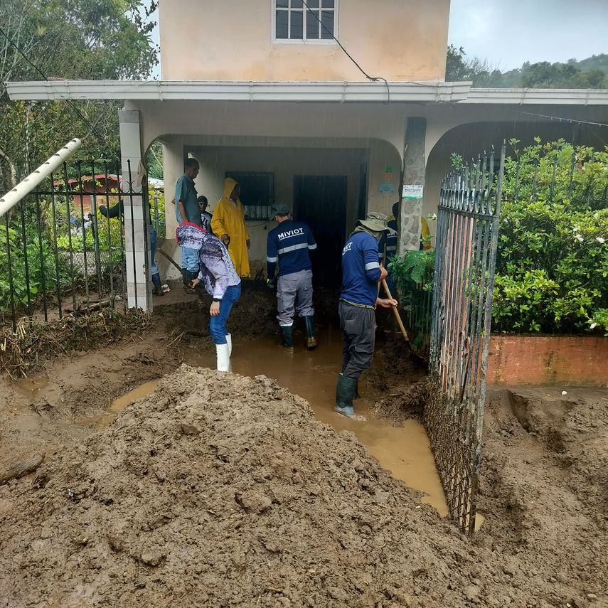 Miviot realiza inspecciones a viviendas afectadas por inundaciones en Chiriquí
