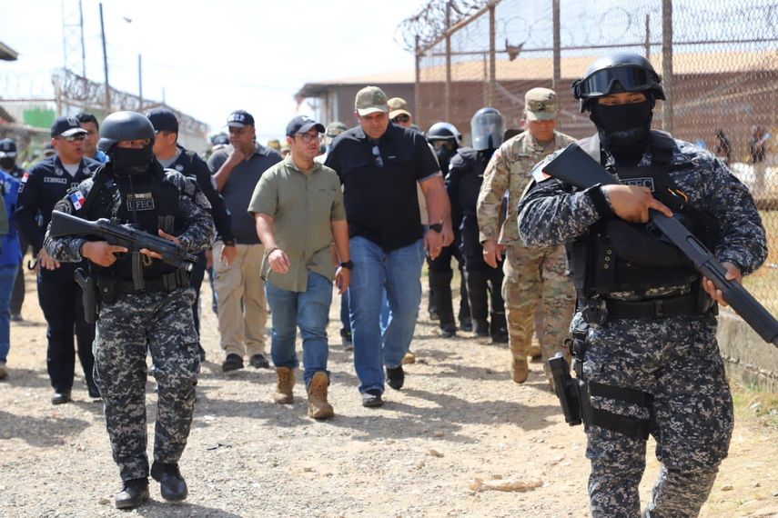 Minseg y Mingob realizan gira en Centros Penitenciarios