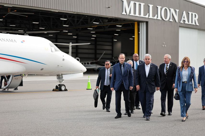 El presidente de la República, José Raúl Mulino, llegó este domingo a la ciudad de Nueva York para desarrollar una intensa agenda de trabajo que combina compromisos diplomáticos, económicos y de atracción de inversiones. El presidente de la República, José Raúl Mulino, llegó este domingo a la ciudad de Nueva York para desarrollar una intensa agenda de trabajo que combina compromisos diplomáticos, económicos y de atracción de inversiones.