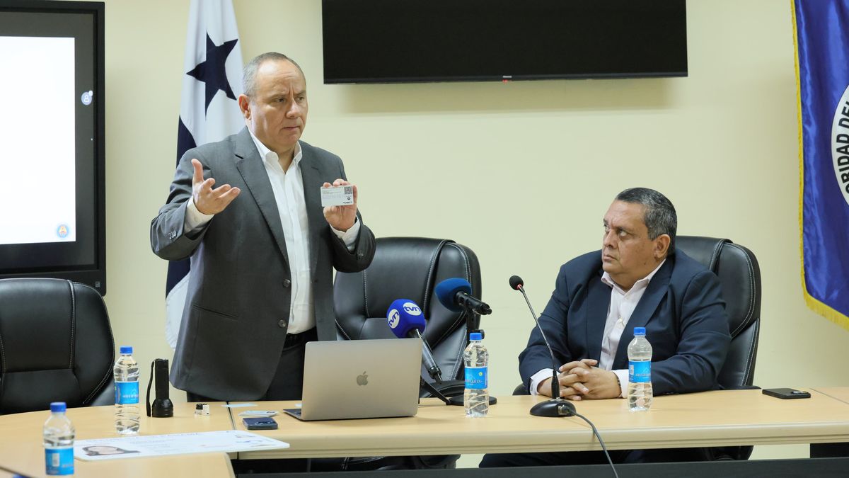 ATTT y Sertracen lanzan nuevo diseño de la licencia física de conducir en Panamá ATTT y Sertracen lanzan nuevo diseño de la licencia física de conducir en Panamá