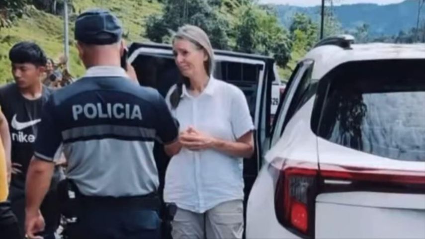 Policía Nacional rescata a turista retenida por manifestantes en Bocas del Toro