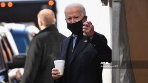 Biden analiza desistir de aumentar impuestos para financiar plan de empleo