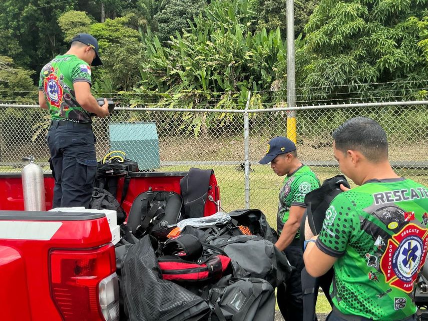 Rescatistas del Cuerpo de Bomberos de Panamá.