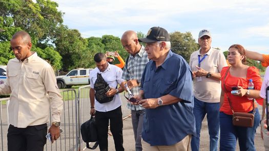 El presidente Mulino visita las aéreas más afectadas por el terremoto