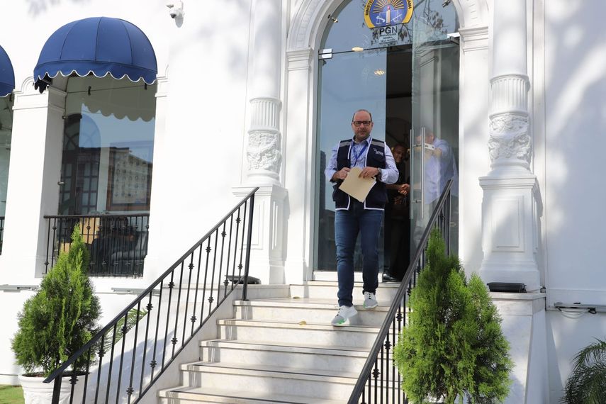 Defensor del Pueblo presenta denuncia al Ministerio Público