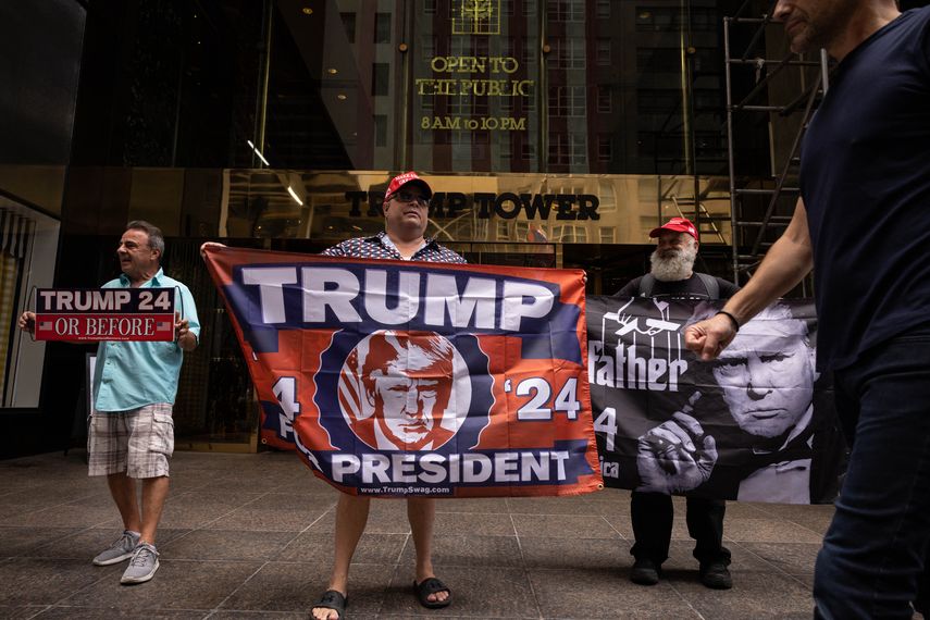 Simpatizantes de Trump en Estados Unidos han mostrado su apoyo al expresidente saliendo a las calles. Simpatizantes de Trump en Estados Unidos han mostrado su apoyo al expresidente saliendo a las calles.