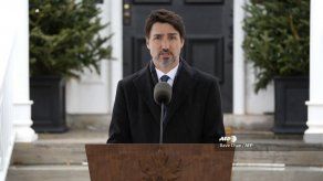 Vacuna de Moderna llegará a Canadá en diciembre