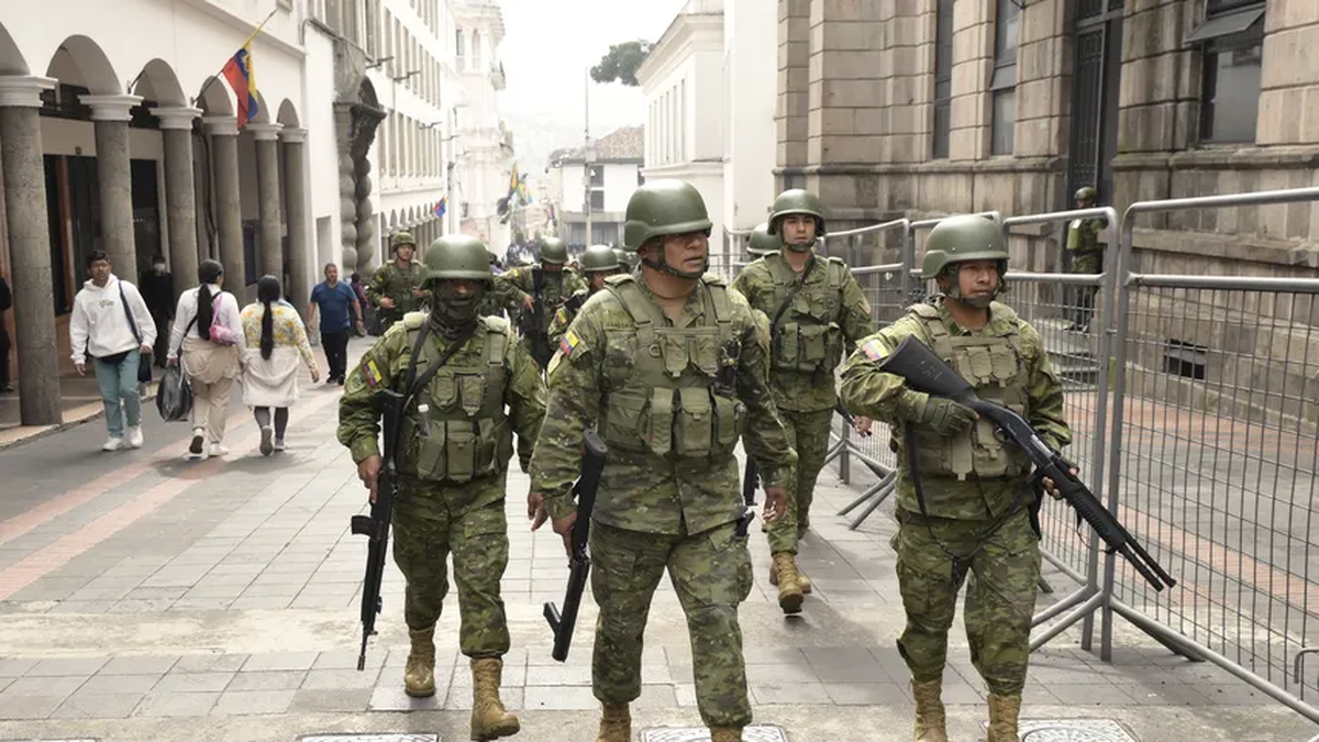 Más de 20 mil explosivos incautados en 51 días del estado de excepción en Ecuador