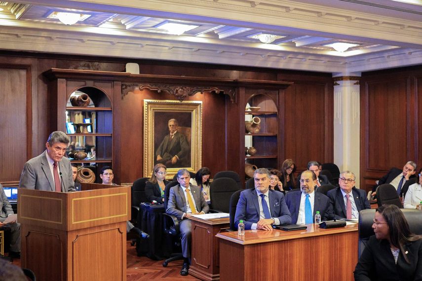 El Consejo de Gabinete, encabezado por el presidente, Jos&eacute; Ra&uacute;l Mulino, aprob&oacute; hoy martes la Resoluci&oacute;n N.&ordm; 129-24, por la cual se autoriza la Adenda N.&ordm; 2 al Contrato N&deg;MPSA-029-2019, suscrito entre Metro de Panam&aacute;, S.A. y Alstom Panam&aacute;, S.A., para los servicios de mantenimiento.