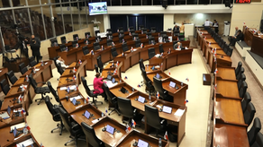 Ausentismo de diputados marca la discusión de reformas a la CSS en la Asamblea