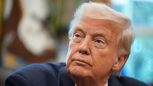 Trump promete implicar a Ucrania en negociaciones y no dejarse intimidar por Putin