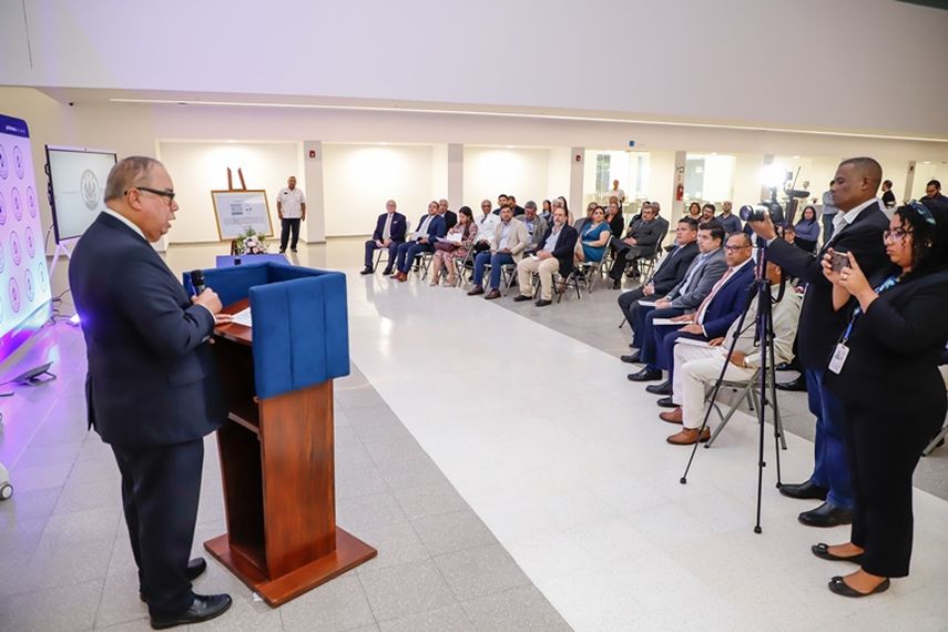 Crean estampilla de Ciudad de la Salud Crean estampilla de Ciudad de la Salud 