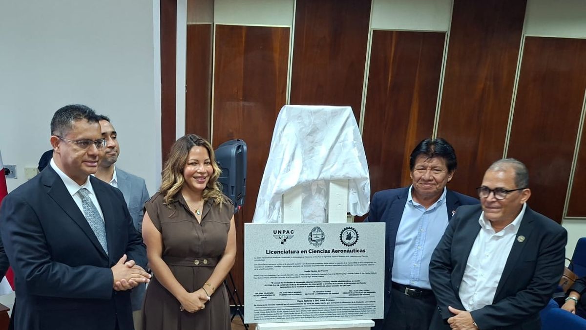 Primera generación de pilotos inicia Licenciatura en Ciencias Aeronáuticas en la UP Primera generación de pilotos inicia Licenciatura en Ciencias Aeronáuticas en la UP