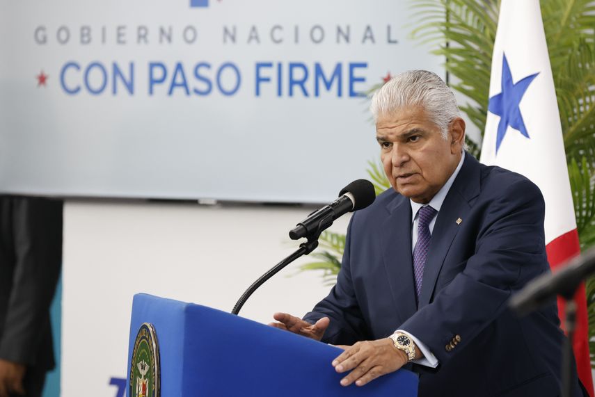 El presidente de Panamá, José Raúl Mulino, viajará este viernes a Grecia para darle "confianza" a este país, uno de los principales usuarios de la bandera panameña en buques mercantes, que ha mostrado preocupación por el aumento de las retenciones de estas naves en los puertos de China. El presidente de Panamá, José Raúl Mulino, viajará este viernes a Grecia para darle "confianza" a este país, uno de los principales usuarios de la bandera panameña en buques mercantes, que ha mostrado preocupación por el aumento de las retenciones de estas naves en los puertos de China.
