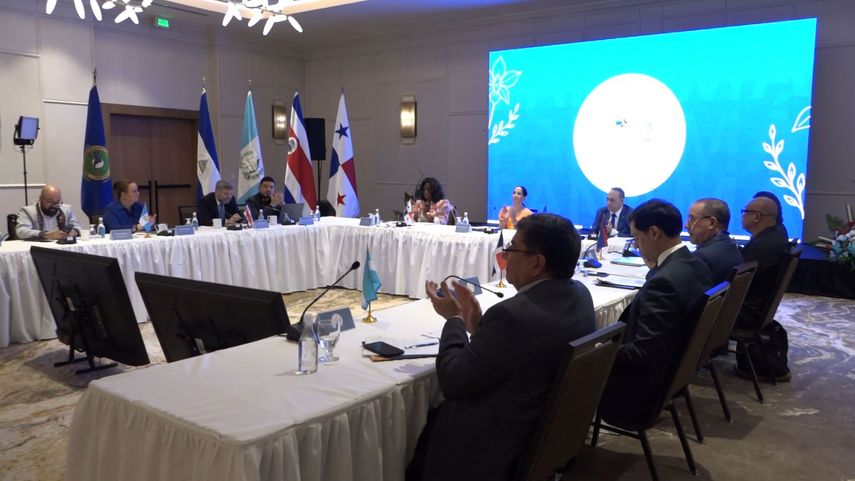 Se trabajó una nueva hoja de ruta con los proyectos y tareas en materia de educación.