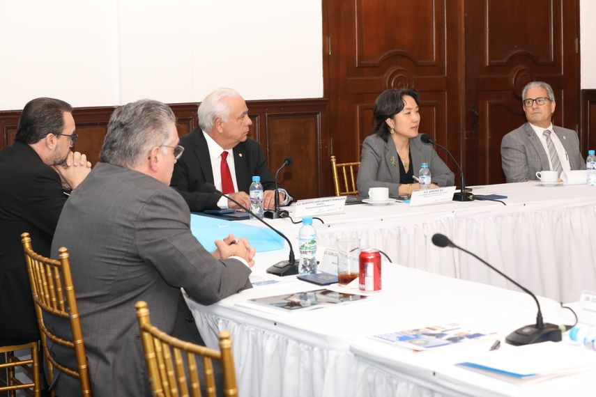 Gobierno recibe Plan Estratégico Nacional de Ciencia, Tecnología e Innovación 2025-2029