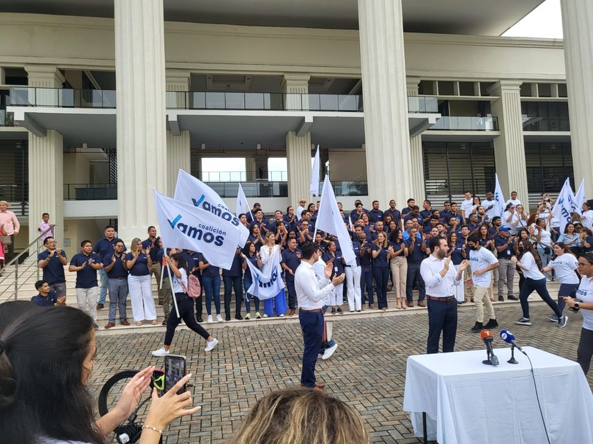 Coalición Vamos solicita al Tribunal Electoral auditar firmas de precandidatos por libre postulación.