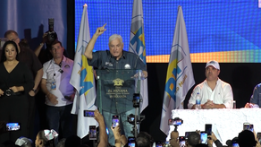 Ricardo Martinelli todavía puede correr a la presidencia