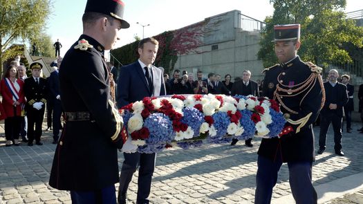 Macron condena matanza de argelinos ocurrida en 1961