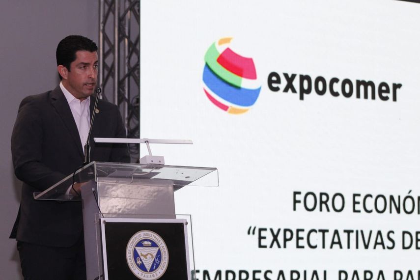 Cámara de comercio de Panamá realizó foro en Expocomer