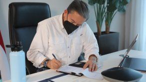 Presidente Cortizo sanciona proyecto para promover recuperación de empresas