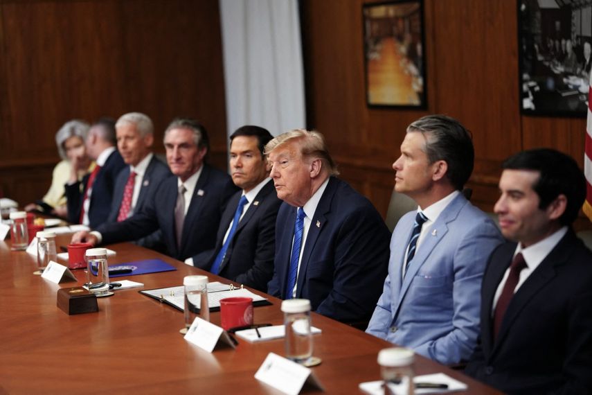 Estados Unidos pide a sus ciudadanos salir de Oriente Medio ante riesgo de escalada