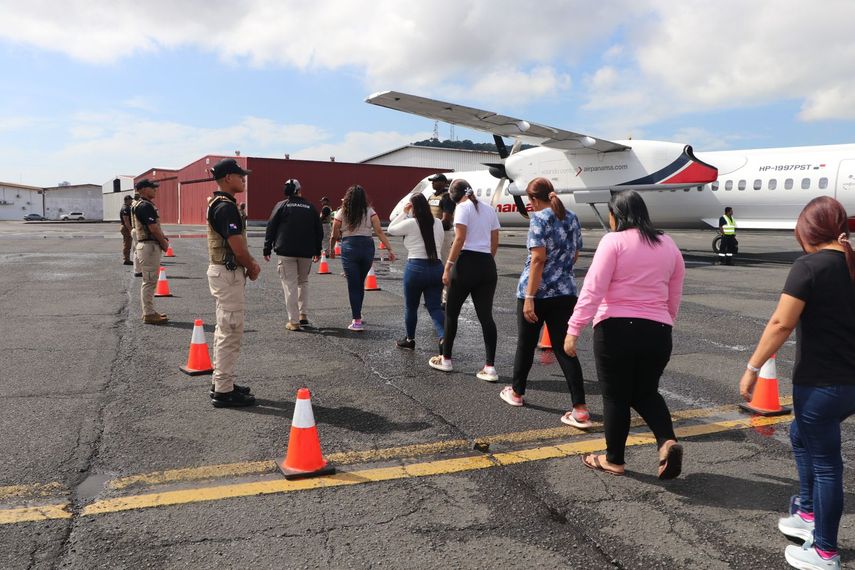 El Servicio Nacional de Migración (SNM) de Panamá informó la expulsión